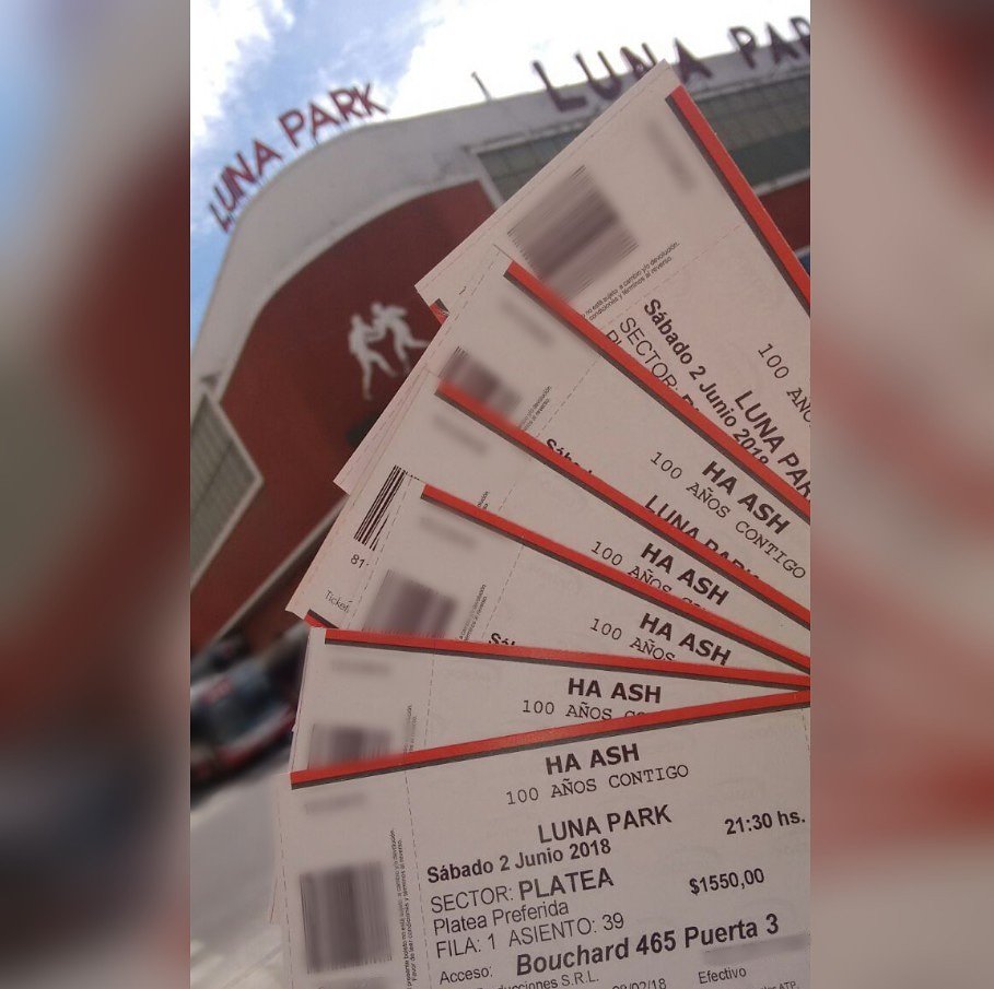 MaguiGuzman4's tweet photo. @haashoficial Entradas ya en mano!! #MendozaPresente #PrimeraFila #HaAshEnLunaPark #Ansiedad https://t.co/79LnRqKtF4
