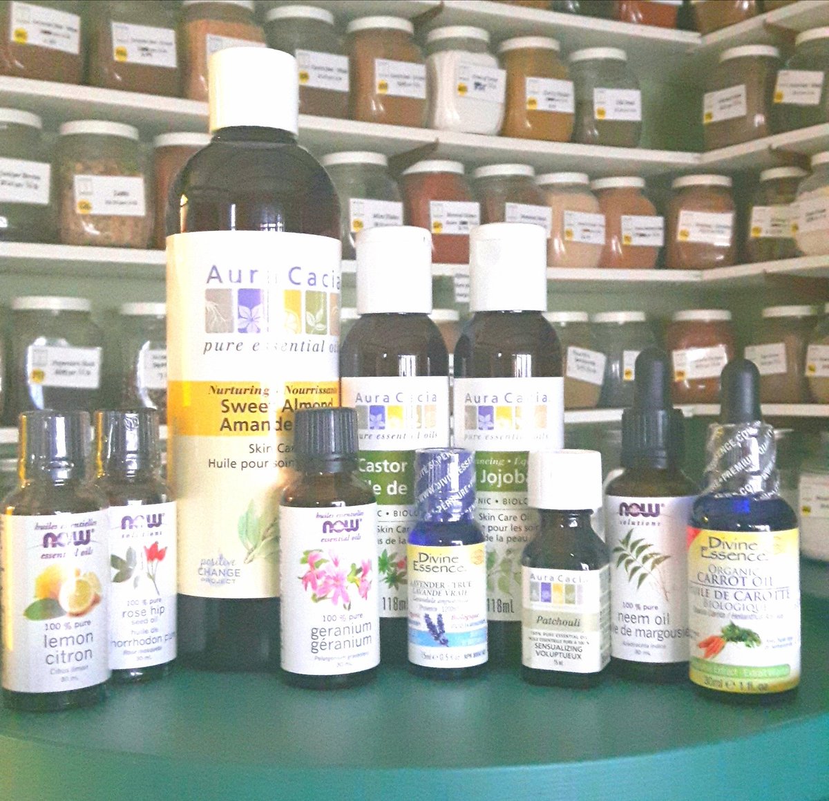 CntryCupboard's tweet photo. Jump down the essential oil rabbit hole with our wide variety of essential and carrier oils at 9 May Street, Fenelon Falls.

#Aromatherapy #essentialoil #kawarthalakes #fenelonfalls #naturalhealth https://t.co/FGNe31Art6