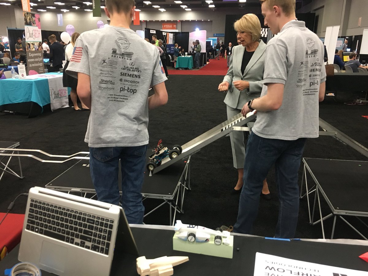 IATteamF1's tweet photo. SXSW edu! Showing off our teams to our community. Also, we got to meet cool start ups as well as Betsy DeVos (secretary of education) #SXSWEDU https://t.co/wpRTmR7Ouv
