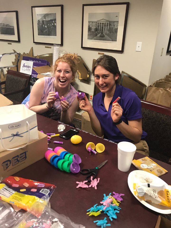 TCUStuFo's tweet photo. We had so much fun stuffing easter eggs at the alumni center for the 24th annual TCU easter egg hunt on Sunday, March 25! #gofrogs #thisiswhyistufo https://t.co/fvanWkchWK