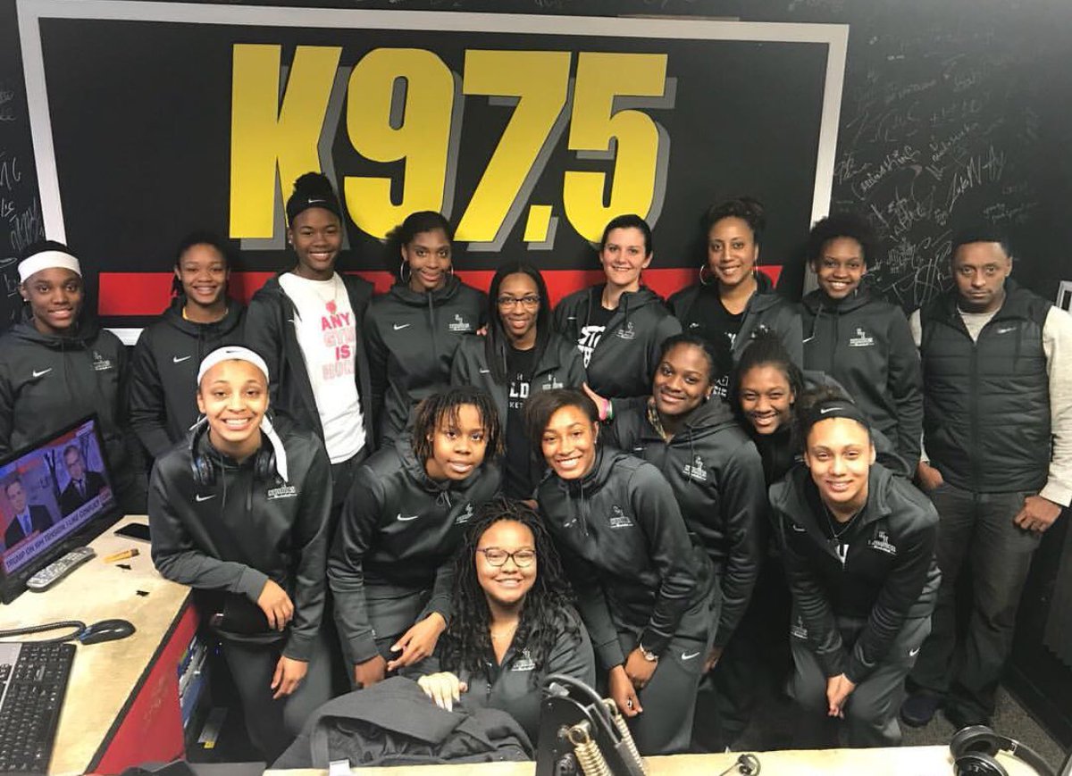 coachZgr8ness's tweet image. #WeAreSoutheast #nineonenine @SRHS_girlsbball