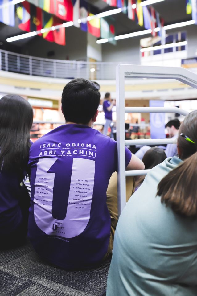 UnityWVU's tweet photo. Students are actively watching the debate tonight. 

Abbi and Isaac are killing it. #UnityWVU  

📸: @AlexKing___ https://t.co/nvZ6PHFpxq