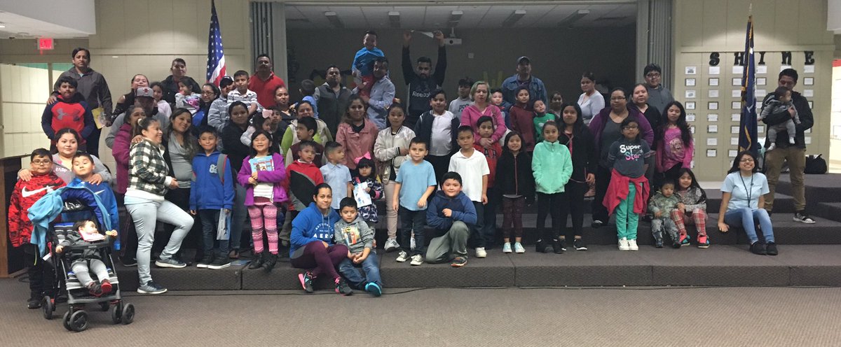 CourtenayRamey's tweet photo. What a great time we had at Springfield's ESOL night!
@sprgwd50 @sprshines @Gwd50Schools https://t.co/ASoMOH8yjQ