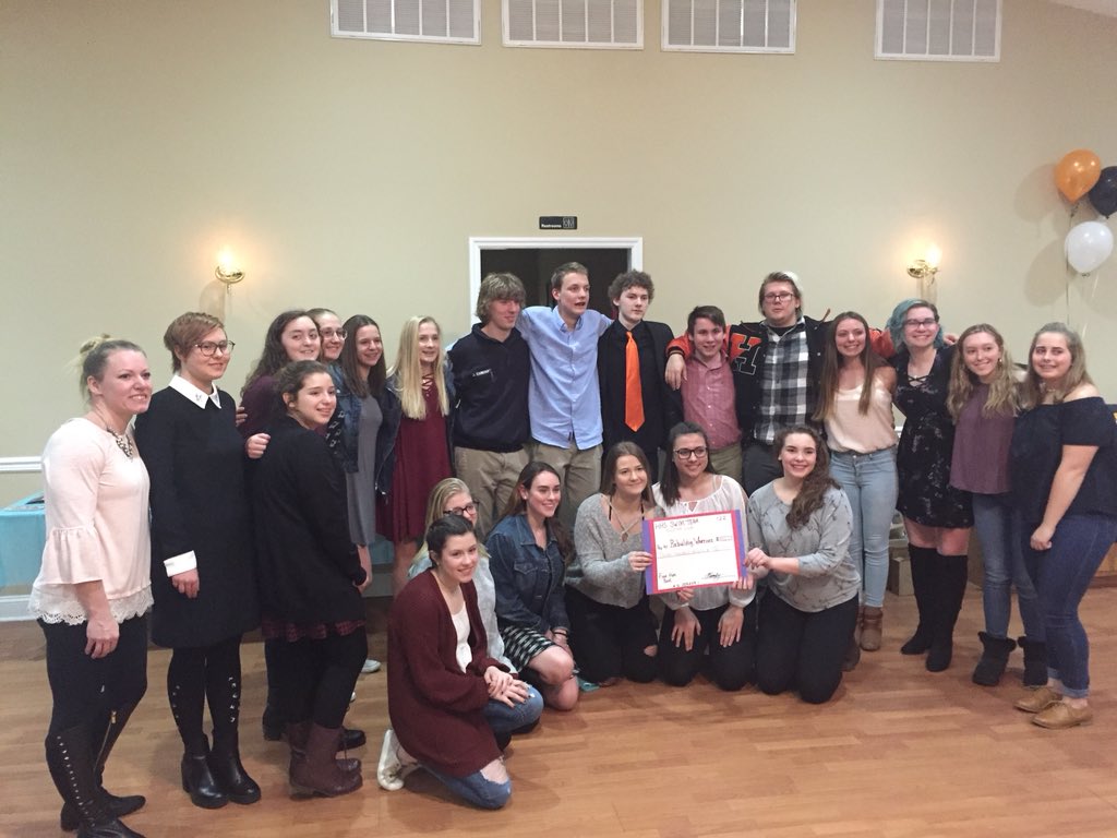 HHSTIGERS's tweet photo. Attended the Hackettstown Swim Team banquet tonight! Congratulations to Coach Perticari and the HHS swimmers on a successful season. Very evident this group had a lot of Fun! 
Hey you can celebrate late into the evening! No School tomorrow! https://t.co/lmxw9zJCKU