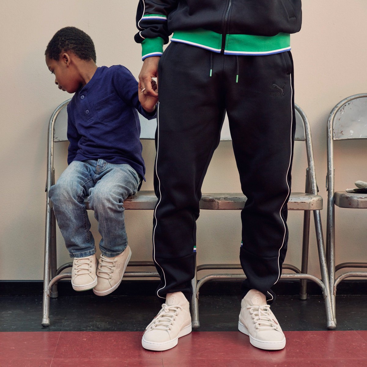 BigSean's tweet photo. When ya mom made u take yo lil bad ass cousin to the barber shop with you, but he cool tho lol. 50th Anniversary Suedes + Sweat Suits dropping 3/22 @PUMA https://t.co/nhCa2PJ4Kg