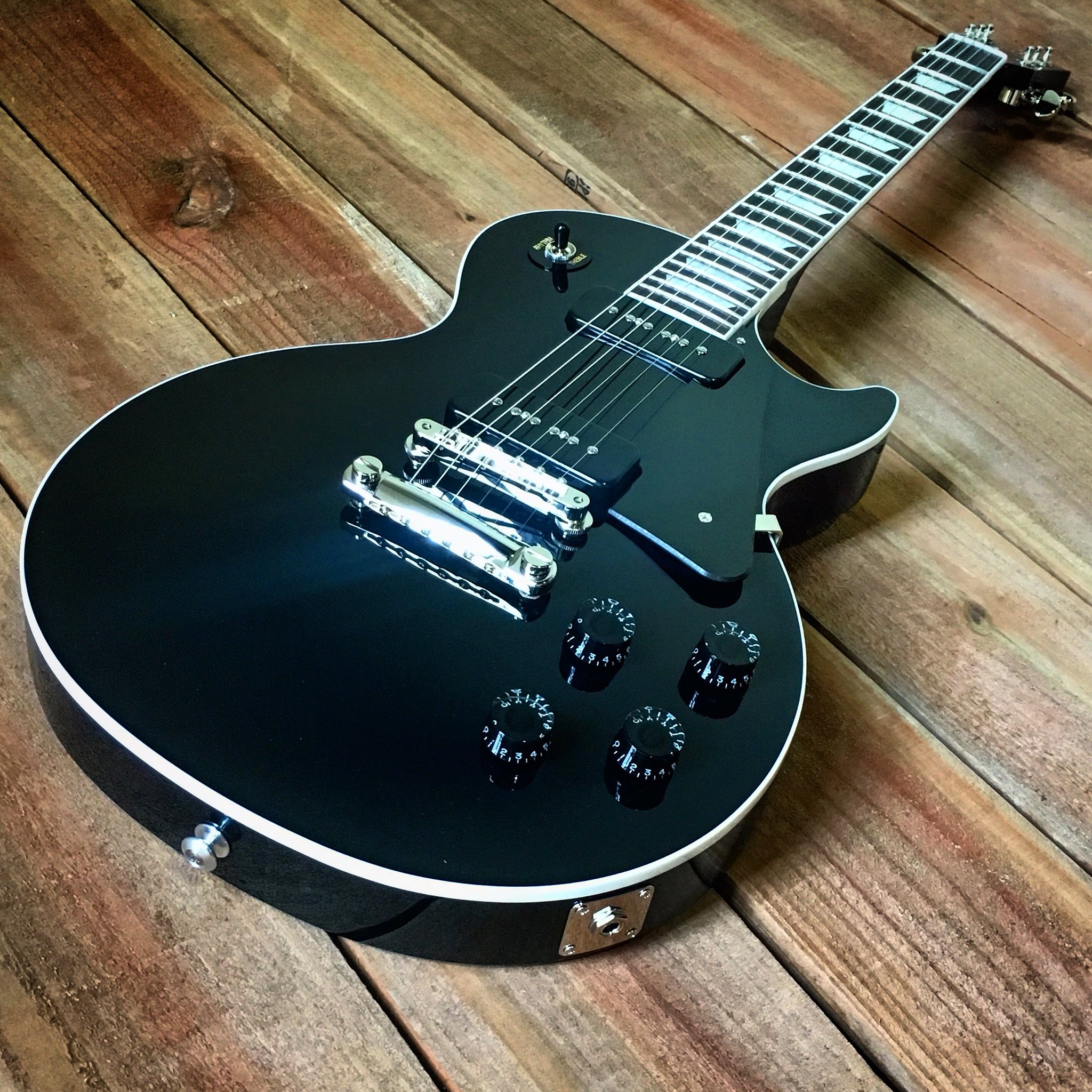 Gibson les paul classic p90 sales black