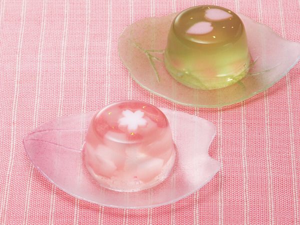 KINGRPG's tweet photo. Cherry Blossom festival is coming in Japan https://t.co/tUMQVMjd1u