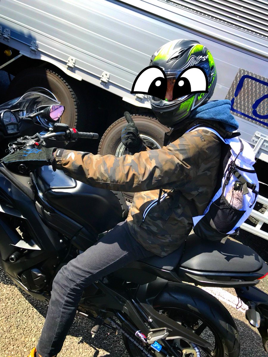 gotomato_'s tweet photo. Ninja400納車しました👍✨

初めてのバイクで何も分からないので皆さん教えてください！
関西の方は是非！ツーリング行きましょ！！✨

.
#カワサキ #kawasaki #ninja  #ninja400krtedition #バイク #バイク好きと繋がりたい https://t.co/IEEdouyuWl