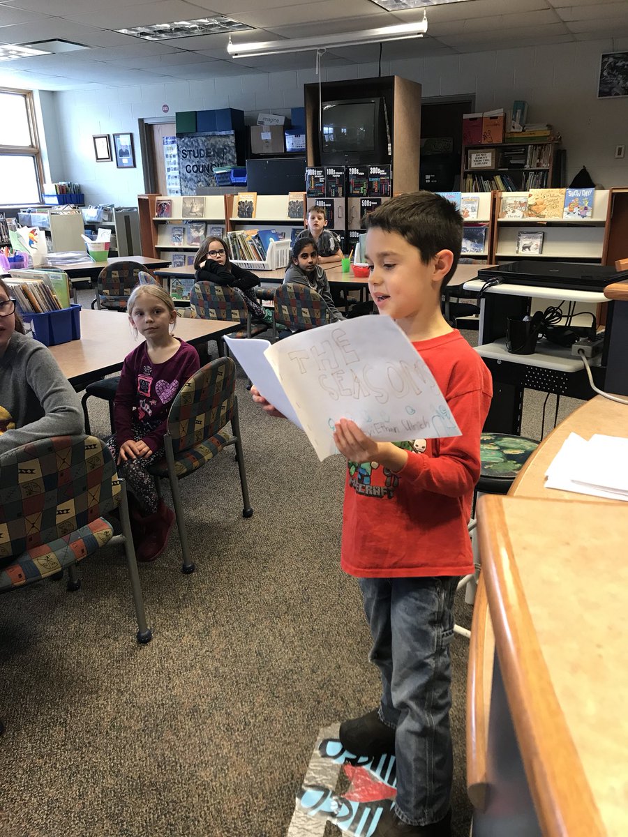 NHillsNews's tweet image. Ethan sharing the non-fiction book he wrote and illustrated!
#Ledgeviewreads #Ledgeviewlibrary #weareauthors  via @Ledgeview_Lib