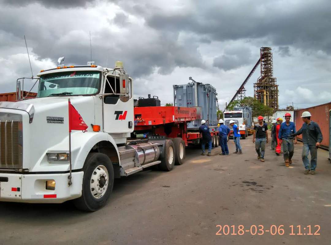 MccPlantaPellas's tweet photo. |Avance #06Marzo| Se continúa la descarga del Buque Da TAI y traslado de los equipos primordiales del proyecto de obra de la #2LPP hacia el sitio de construcción #SeguimosAvanzando con @FerromineraCSV #Vepica https://t.co/BW9tpONWVM
