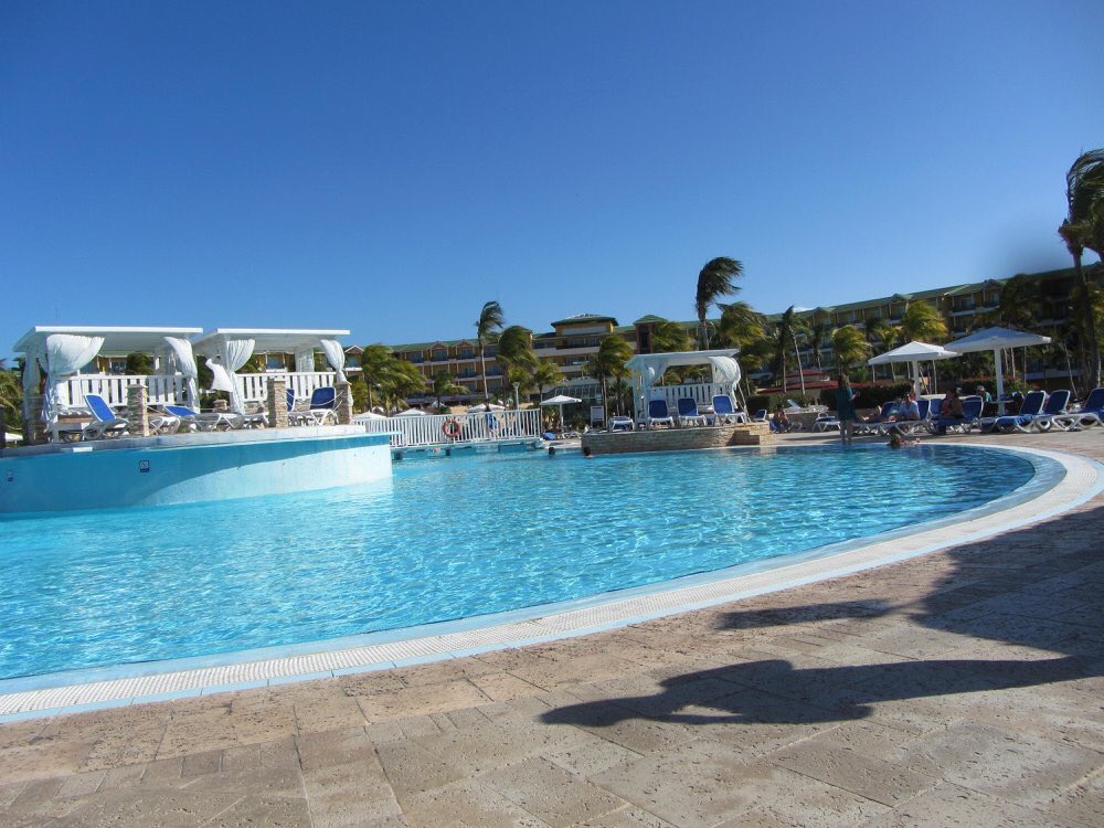26_spitz's tweet photo. @Candace_Dx @MeliaAntillas  #SunwingMeliaAntillas https://t.co/HDMOCPliHV
