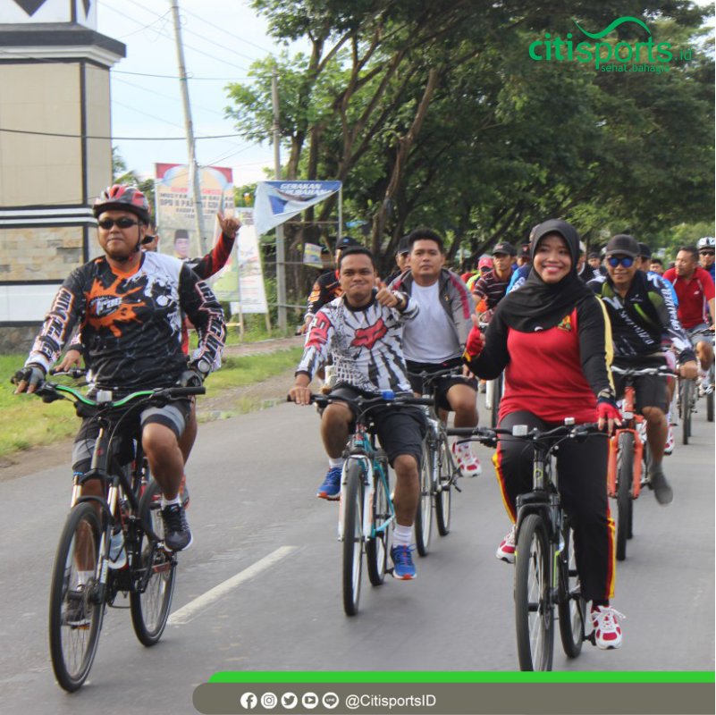 CitisportsID's tweet photo. Selamat pagi sahabat sehat.
Berikut adalah beberapa tips olahraga yang dapat dilakukan untuk menurunkan berat badan. Agar memiliki badan yang sehat dan ideal menjadi idaman setiap orang
#citiports #tipsdiet  #olahraga #senam #sepeda #renang #sehatalami #bahagiaitusederhana #indo https://t.co/w5rH3wVZLp