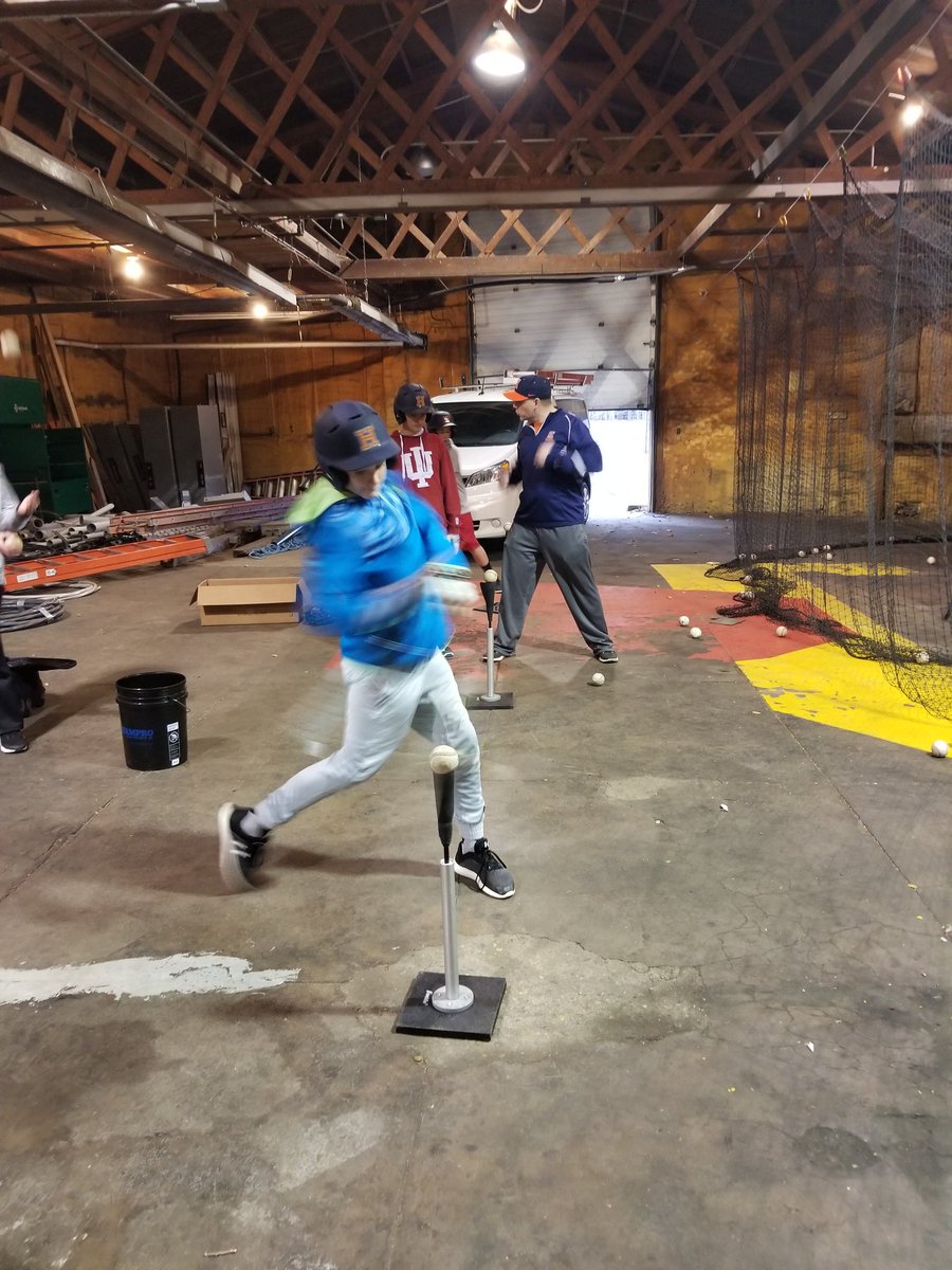 HYBO_14uOrange's tweet photo. Great hitters CRUSH pitcher mistakes... #OrangeCrush #BlueSmash #QualityReps #HYBO https://t.co/myShvuBWqy
