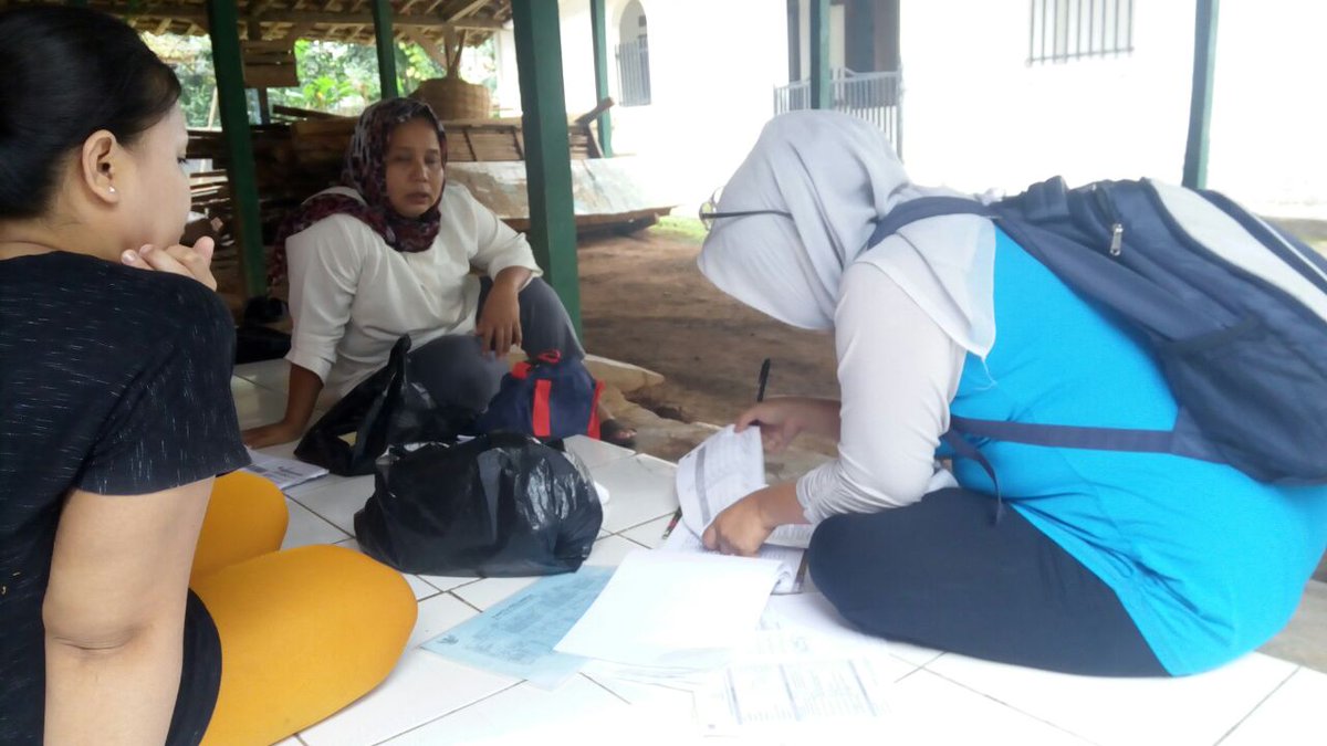 Pkm_cibatu's tweet photo. Pendataan PIS PK hari ke 2 @desacilandak @dkk_purwakarta @KecCibatu 
#2 https://t.co/qZsO9EU1sX