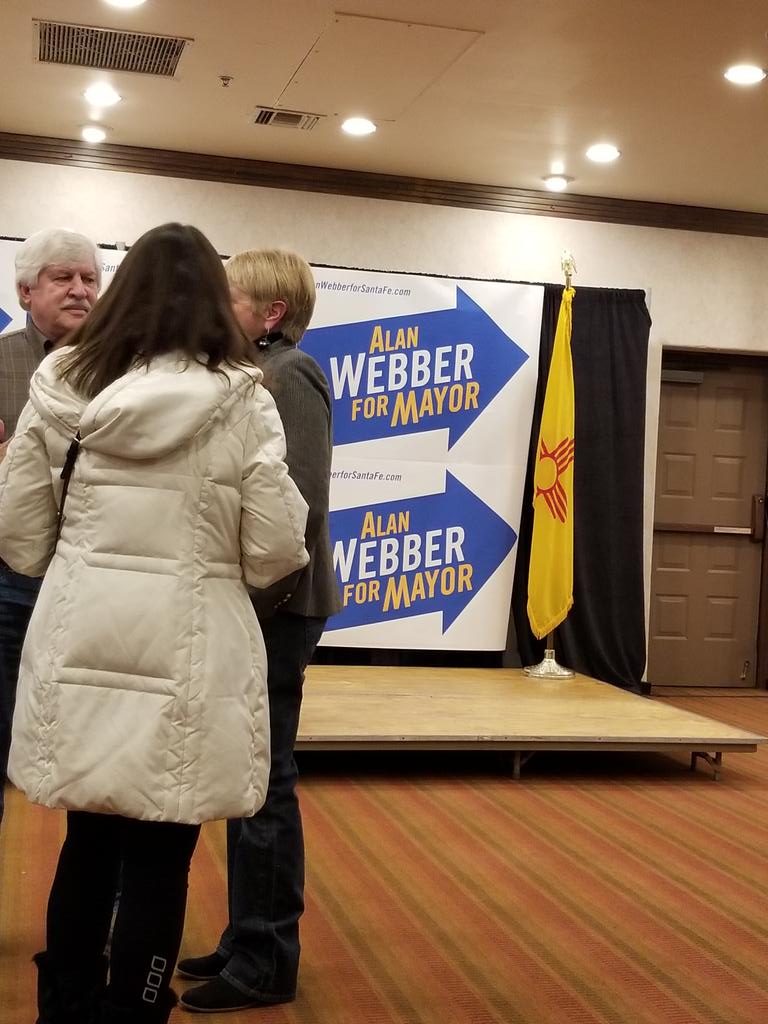 DMansini's tweet photo. Here we go
#BlueWave2018 #BigTent #SantaFe #AlanWebber https://t.co/dIUKxYjJPX