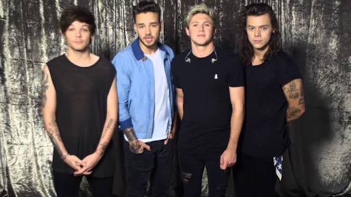 tiagoooaraujo's tweet photo. DESAFIO TREZENTOS RTS
                +++
    CINCO MIL COMENTÁRIOS

WAKE UP DIRECTIONERS
 #OneDirectionBestFans https://t.co/RpuaPaCRHK