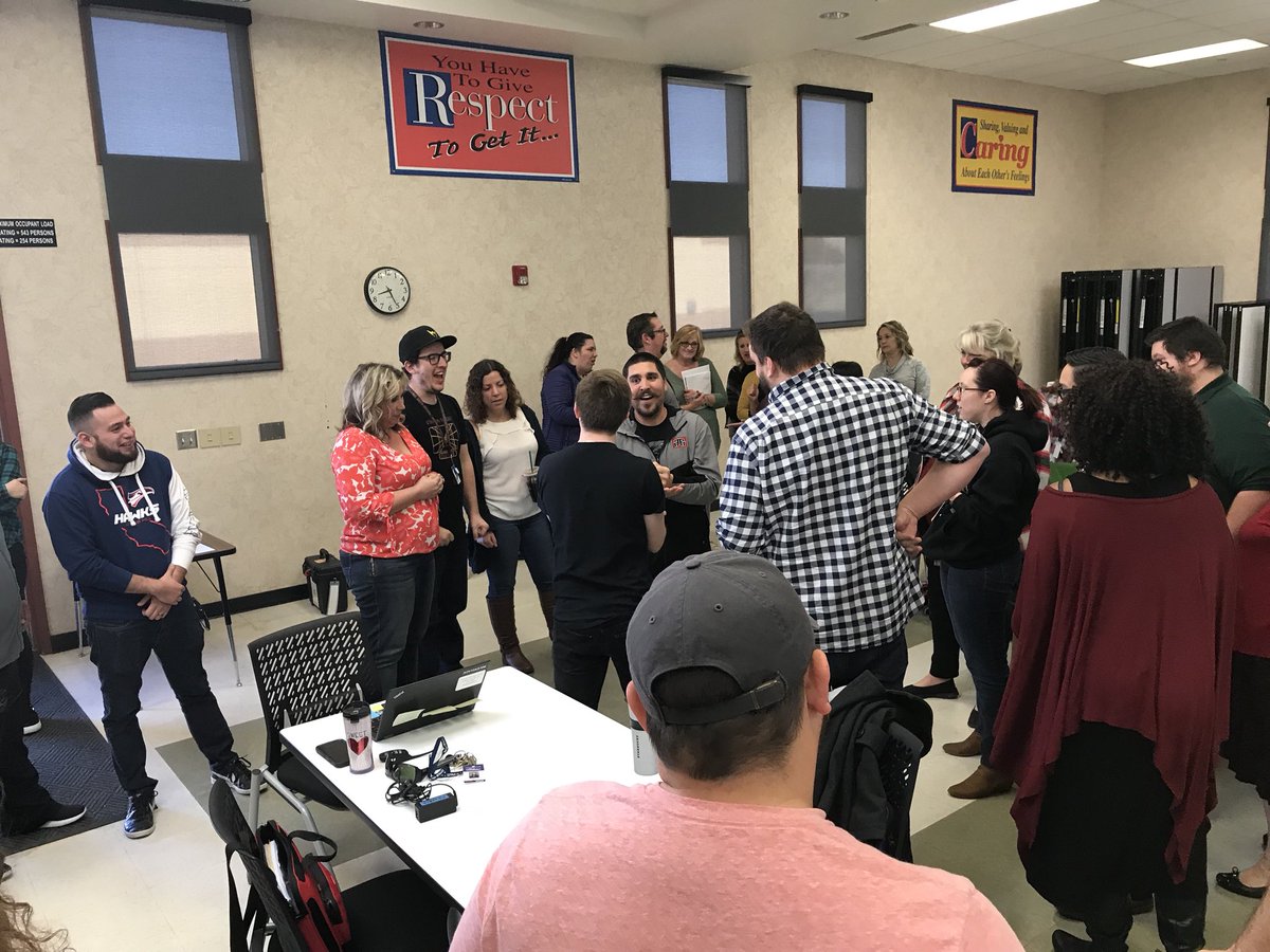 citrustchr4's tweet photo. ELA PLN Fun! #vvusd https://t.co/SLTGX6A5nT