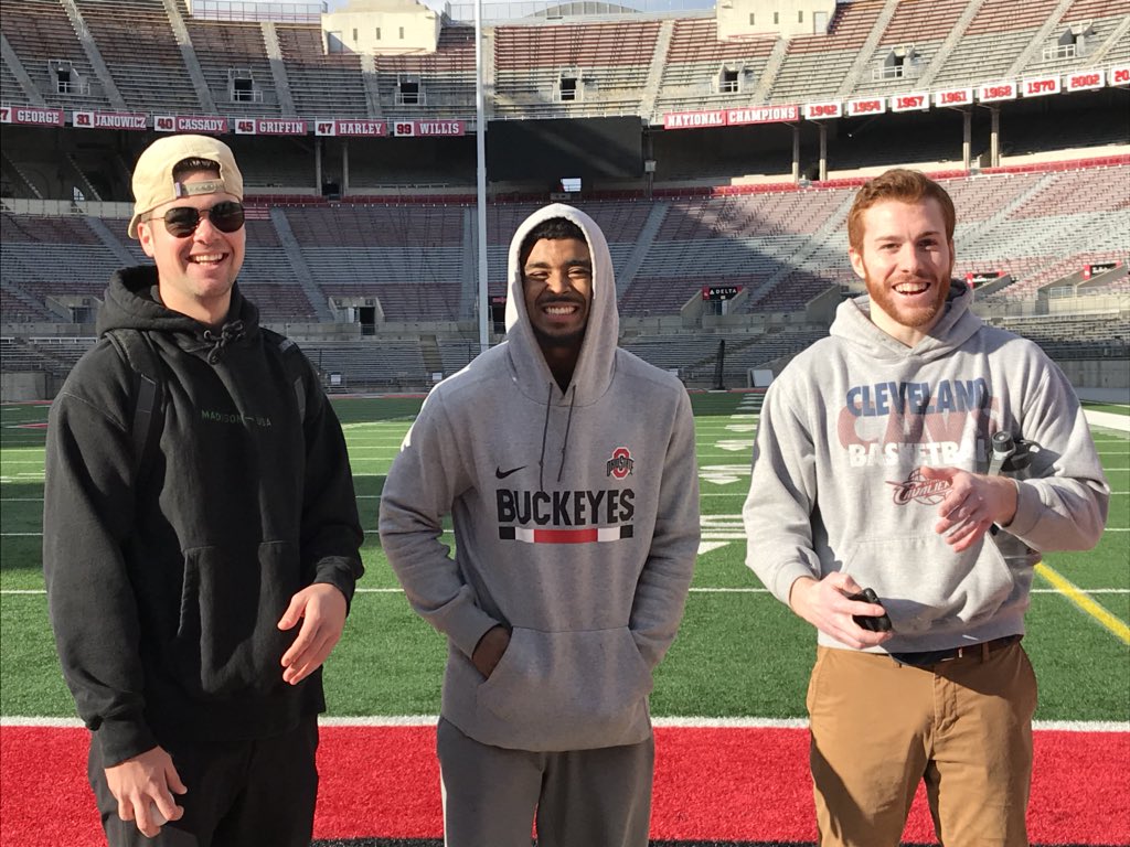 Nicole_Kraft's tweet photo. Best way to kick off #OsuSportsMedia week 9—learning sports photography at Ohio Stadium. Thanks @AndrewMLind for your time and insights!! https://t.co/lZHr5JqnKX