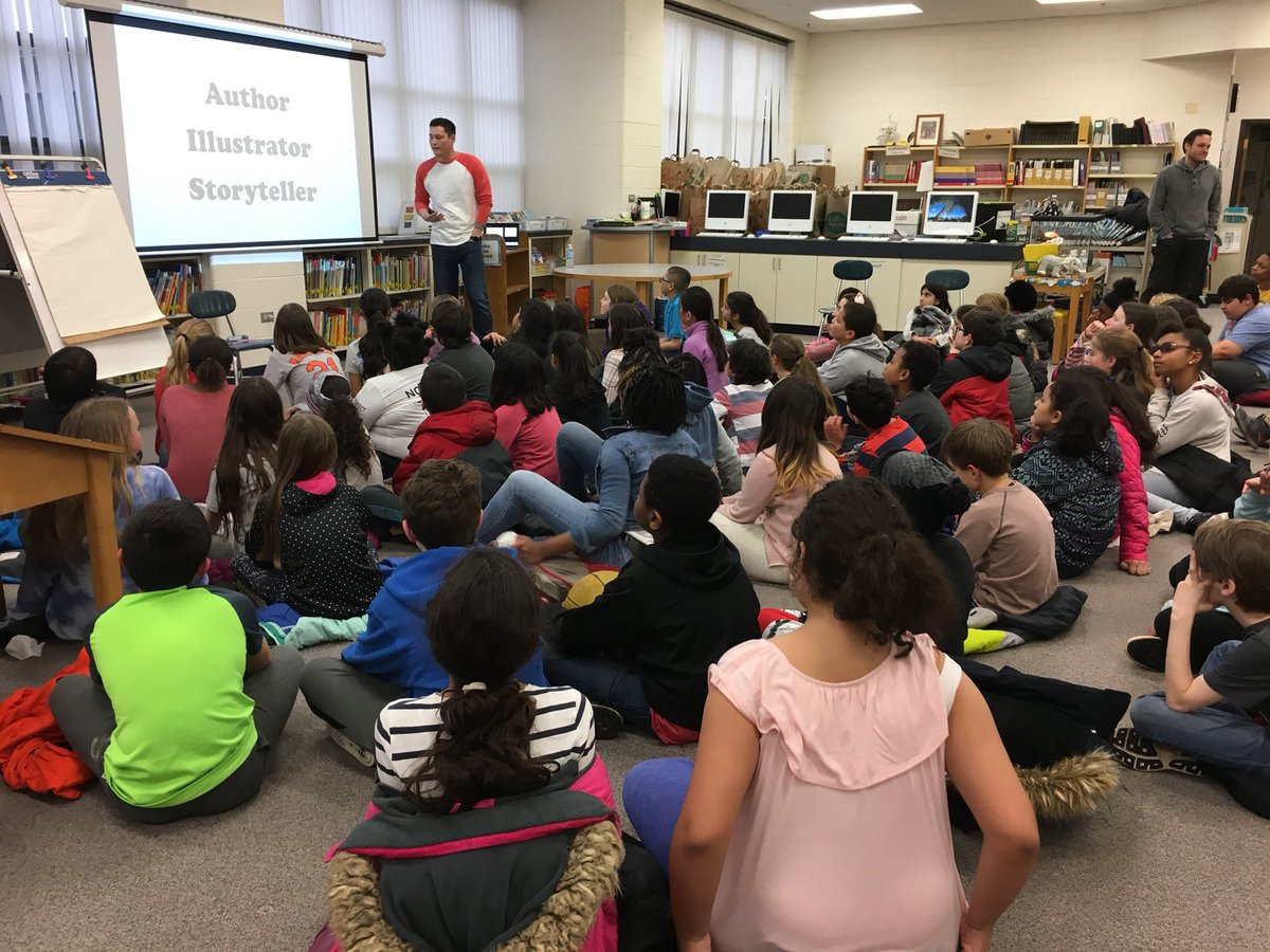 OWHolmesLibrary's tweet image. Thank you @AndersonsBkshp and @NinjaEmerson for a fantastic author visit! #oakpark97 #libraries97 #d97librarylove #holmeshawks