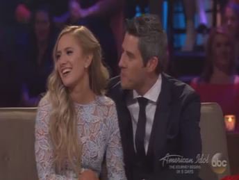 laurenzima's tweet photo. Chris: ‘Lauren, I can not imagine what’s going through your head right now.’
Lauren: ‘Yeah. Me neither!’  

...that's a direct quote guys. #TheBachelor #AftertheFinalRose https://t.co/sYATs4hnK2