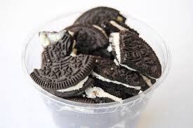 Chilly_Billys's tweet photo. There’s still time to celebrate 🎉National Oreo Cookie Day with us! #besttopping #goeswitheverything #twopunchtuesday https://t.co/ExsPZGUPHl