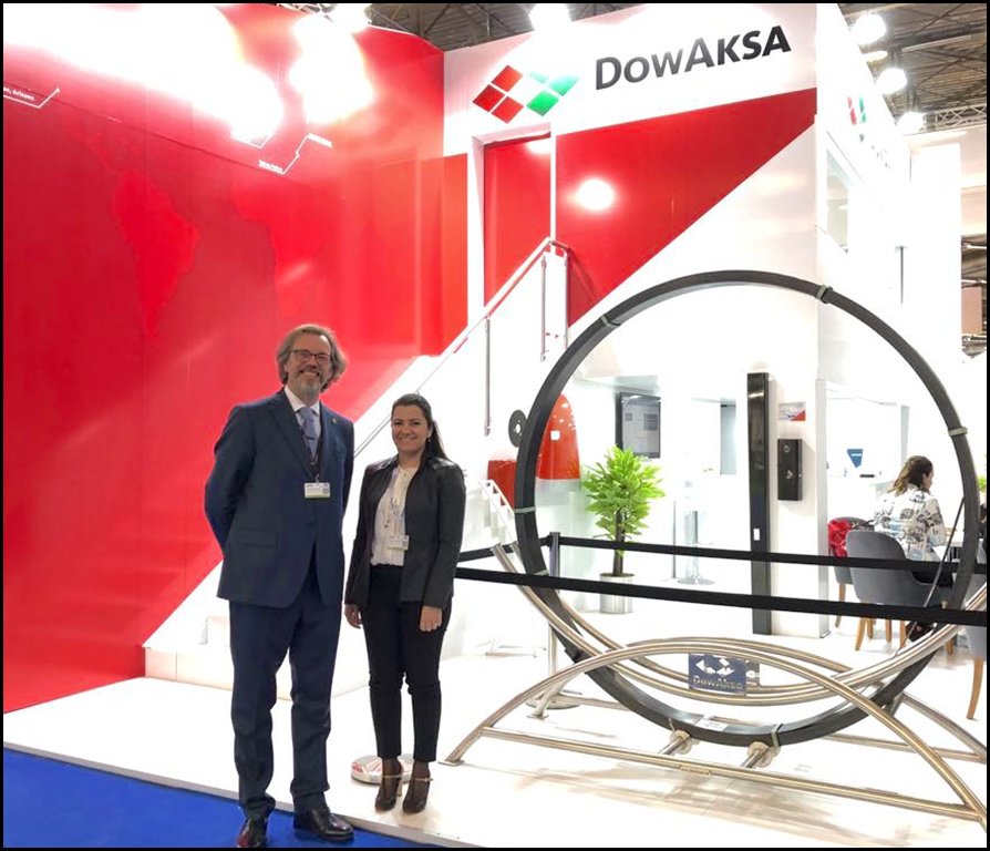 ahBlackSun's tweet photo. Live from DowAksa booth 5T30 at JEC World 2018.  #JECWorld #JECWorld2018 #CarbonFiber @JECComposites https://t.co/bXR6XQZ7ae
