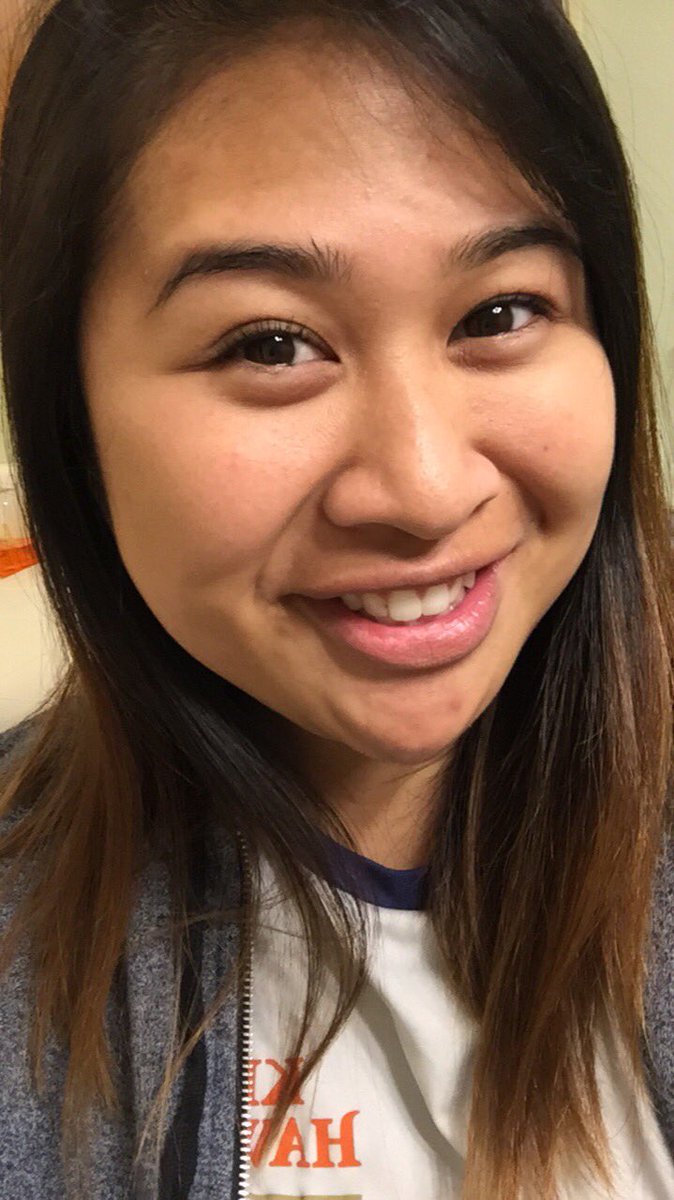 alimbeaux's tweet photo. So I took a break from my usual winged liner today cause my eczema’s been acting up on my eyelids...
“You look so bunso w/o eyeliner!”
“You look tired.”
“You look like you been crying all day.”
FCK Y’ALL WINTER IS HARD & I STILL THINK I LOOK CUTE AF 🖕🏼😌✨
#teamdryskin https://t.co/npzHYDGf02