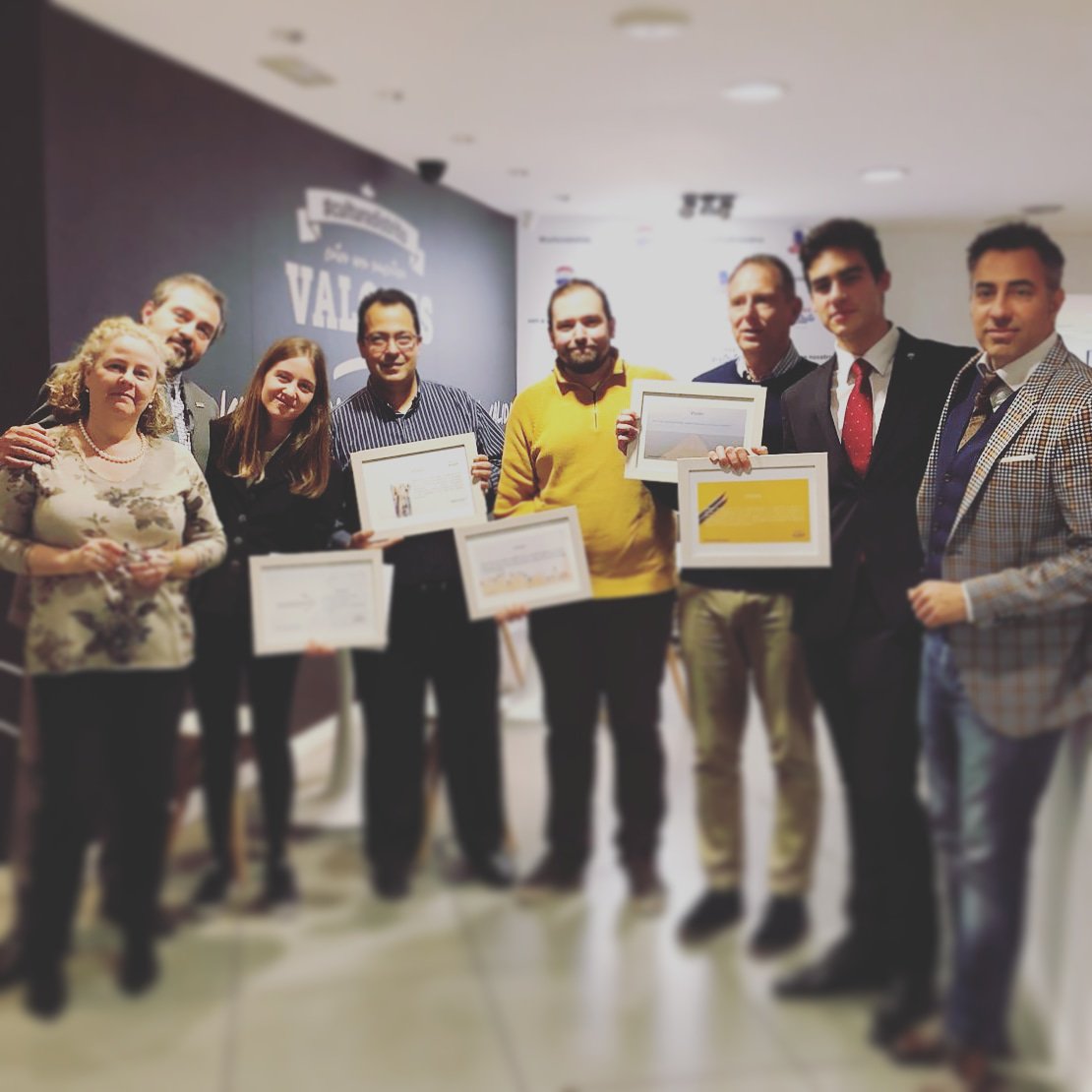ivan_gonzalezag's tweet photo. Enhorabuena a un nuevo grupo de Agentes @RemaxDistrito que ha concluido con éxito su formación. 👏👏
#SoyRemaxDistrito 
#culturadistrito https://t.co/DuiQXN8ELc