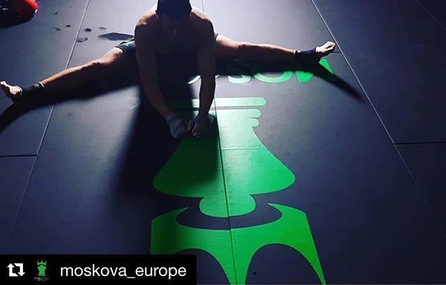 TenmeiOnline's tweet photo. #Repost @moskova_europe
Late night training with K1 world champion @ipposusperregui at the Moskova training center in our HQ #keeptraining #moskovafamily #nevergiveup #ippoisback #k1
#muaythai https://t.co/lgyQ5VLDpv https://t.co/pH4TnPAF88
