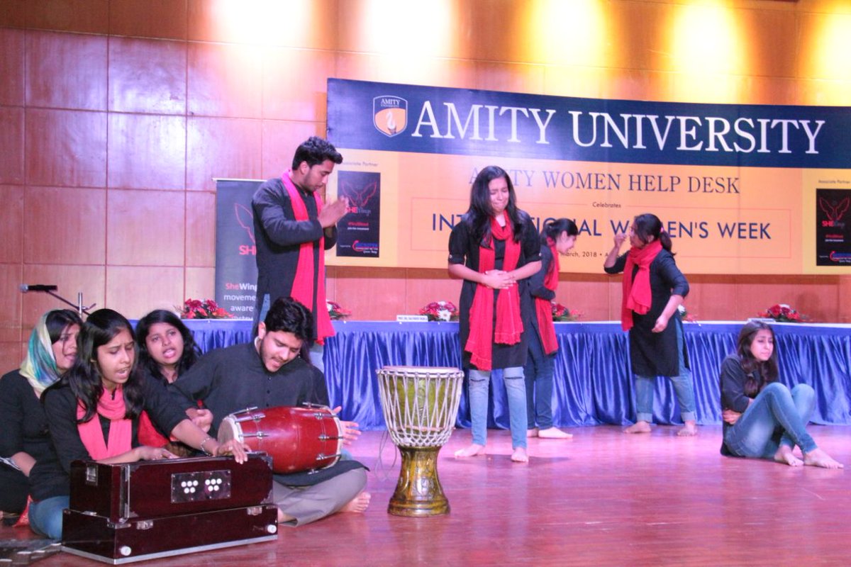 theshewings's tweet photo. More pics of ‘Apavitra Kyon’, a insightful play on menstruation, by students of @AmityUni at the #YesIBleed event yesterday. https://t.co/4uq7qukp8c