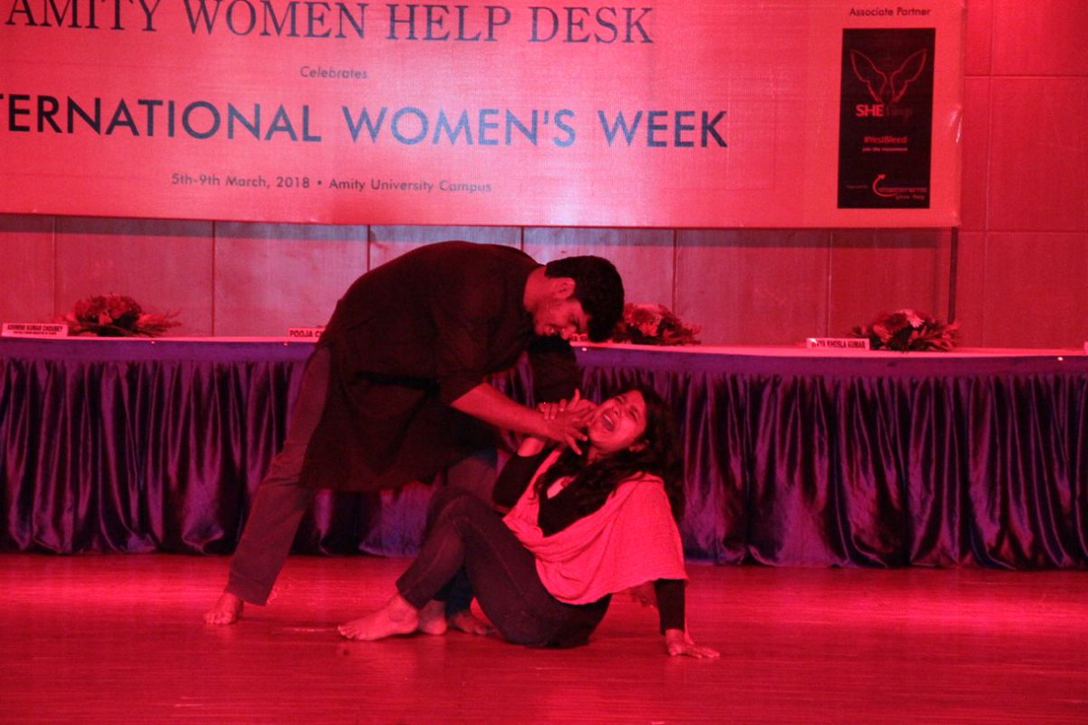 theshewings's tweet photo. More pics of ‘Apavitra Kyon’, a insightful play on menstruation, by students of @AmityUni at the #YesIBleed event yesterday. https://t.co/4uq7qukp8c