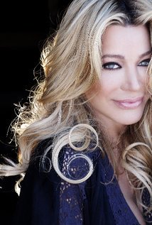 80s In The Sand would like to wish Taylor Dayne a very happy birthday!   