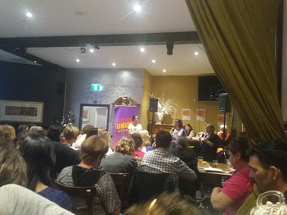 AudreyAichaA's tweet photo. Packed room now as the #beyondmetoo pub night starts ! Happy #wrawfest2018 everyone ! #wraw2018 @VicUnions_Women @VicUnions https://t.co/ndqvF3kYWm