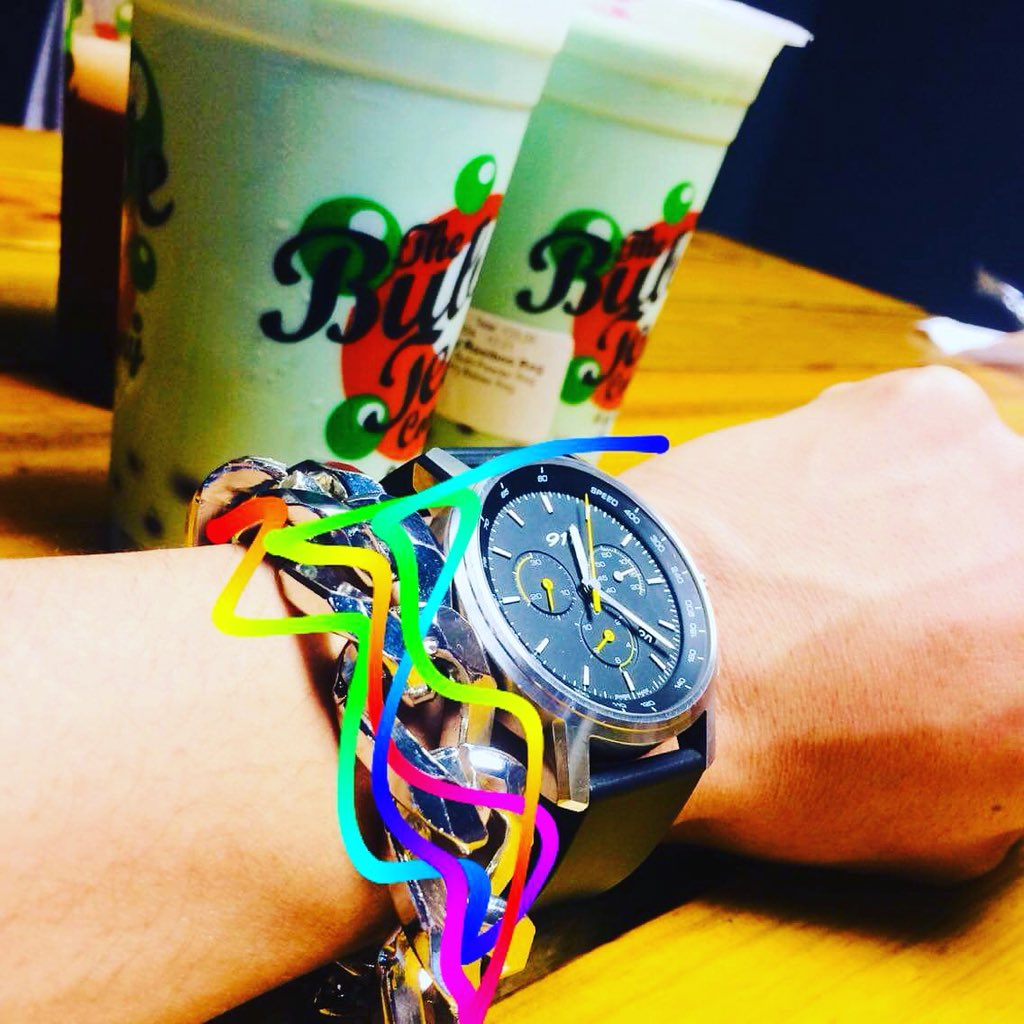 TheBubbleTeaCo's tweet photo. Out with the old, in with the new... Hello March 2018! 🙌 Time for a change... 🍵 Matcha and tapioca Pearls #teavolution #bubbleteacompany #boba #bobatime #tea #teatime #bubbletea #trending  #delish #instagood #delicious #drinks #thristyaf #food #foodporn #foodstagram #foodgasm https://t.co/Eq9g17Nx0F