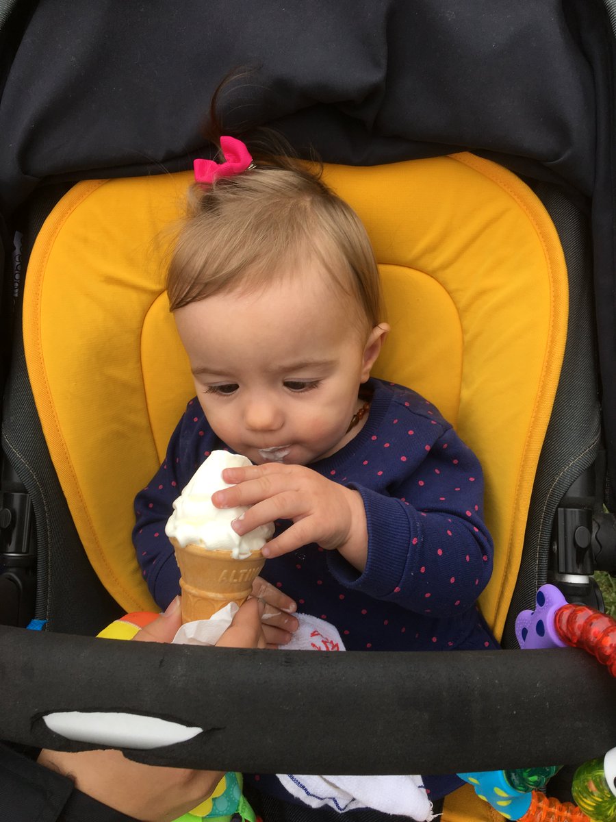 BarCocoEvents's tweet image. Never too little for ice cream! 🍦 #icecream #icecreamvan #softserve