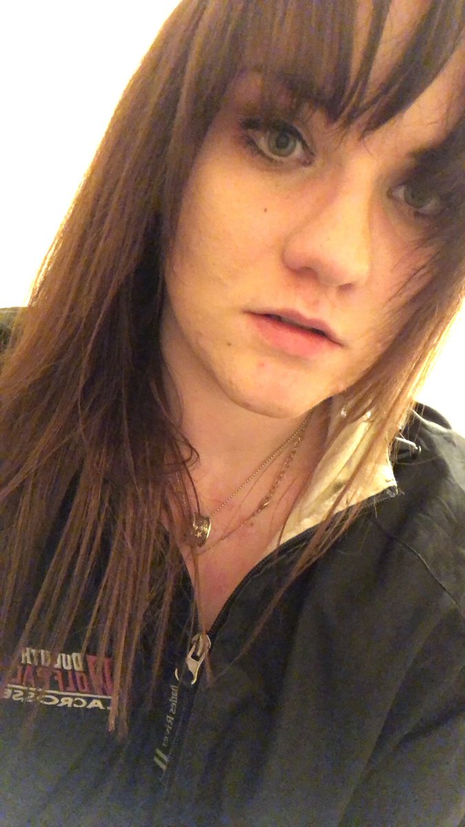 DianaSugar's tweet photo. little piggies little piggies your goddess has a new haircut who is willing to worship ? #paypig #findom #paypigswanted #goddessworship #goddess #princess #alpha #payme @RT4Boobs @rtlame @RTFindomPromo https://t.co/qCqubi9ZqC