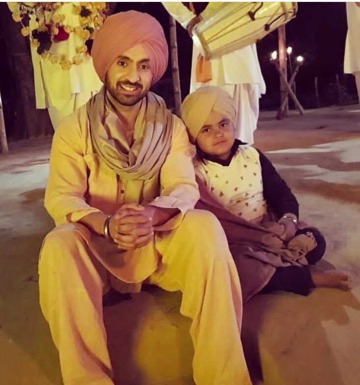 Gurjeetjawanda's tweet photo. @diljitdosanjh#Sajjan Singh Rangroot # 23rd March #Blockbuster @pankajBatra1125 #khich k rakho kamm🙏🏻🙏🏻✊️✊️@diljitdosanjh https://t.co/Hc8lXgLrYY