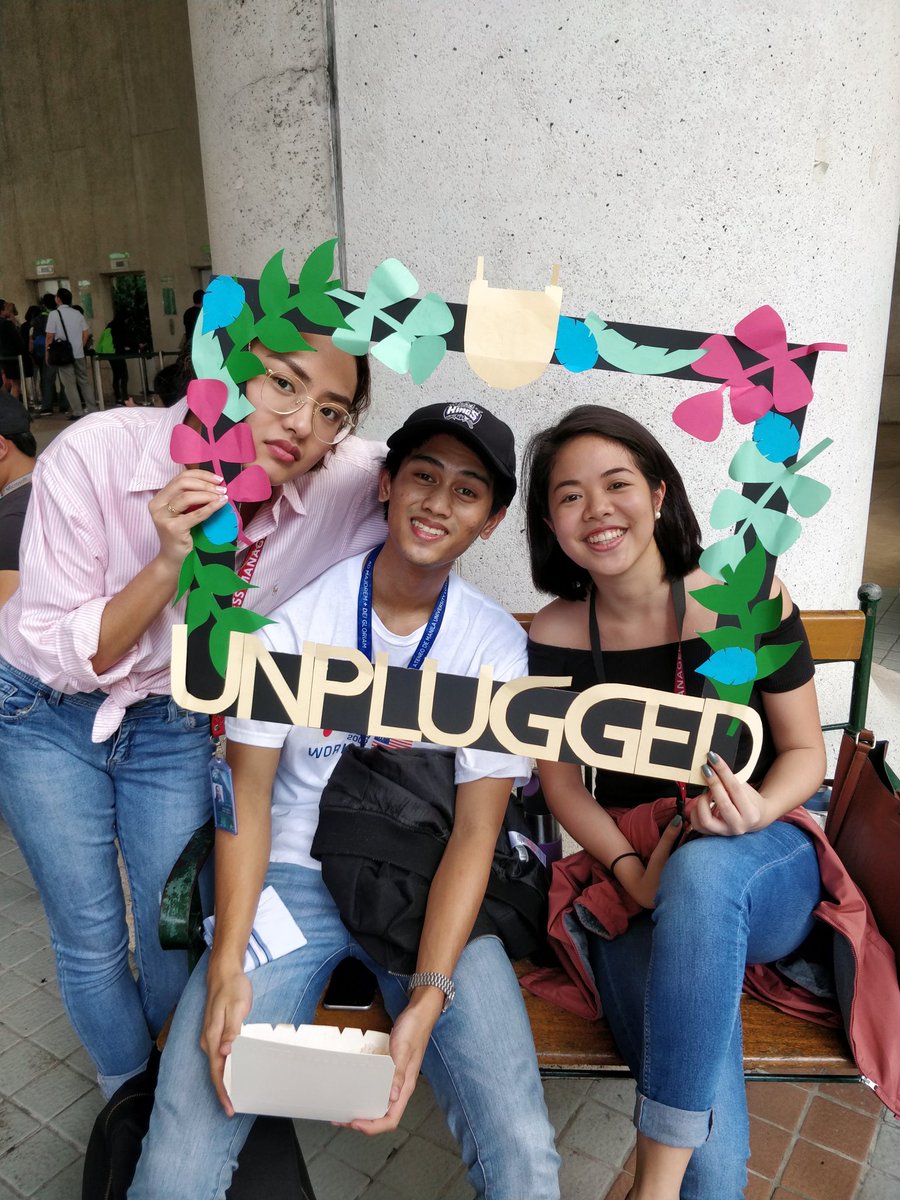 paoferns's tweet photo. Wow these guys look amazing with that photo booth!!! Drop by the Unplugged booth to get your own photos and tickets for the event!
#OldSchoolMeetsNewWave
#StepIntoTheJungle https://t.co/YHKSXGZXyb