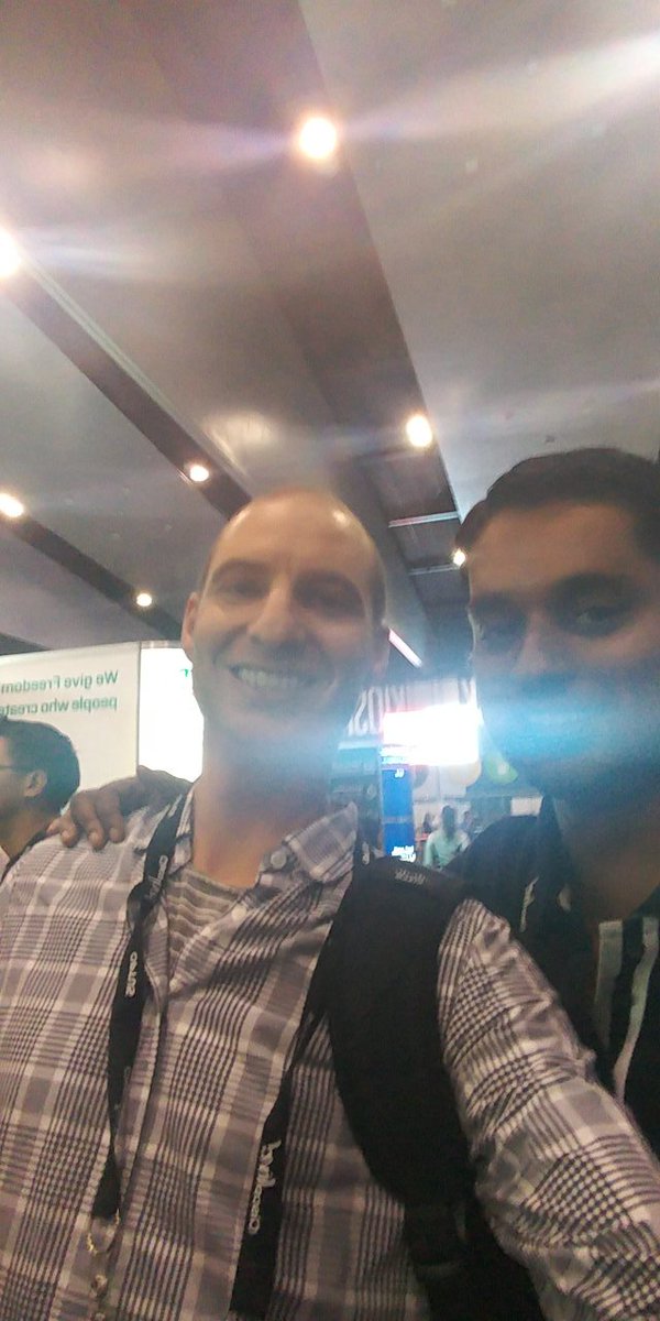 originaluko's tweet image. Chilling with the awesome guys @dickerdata #DickerData