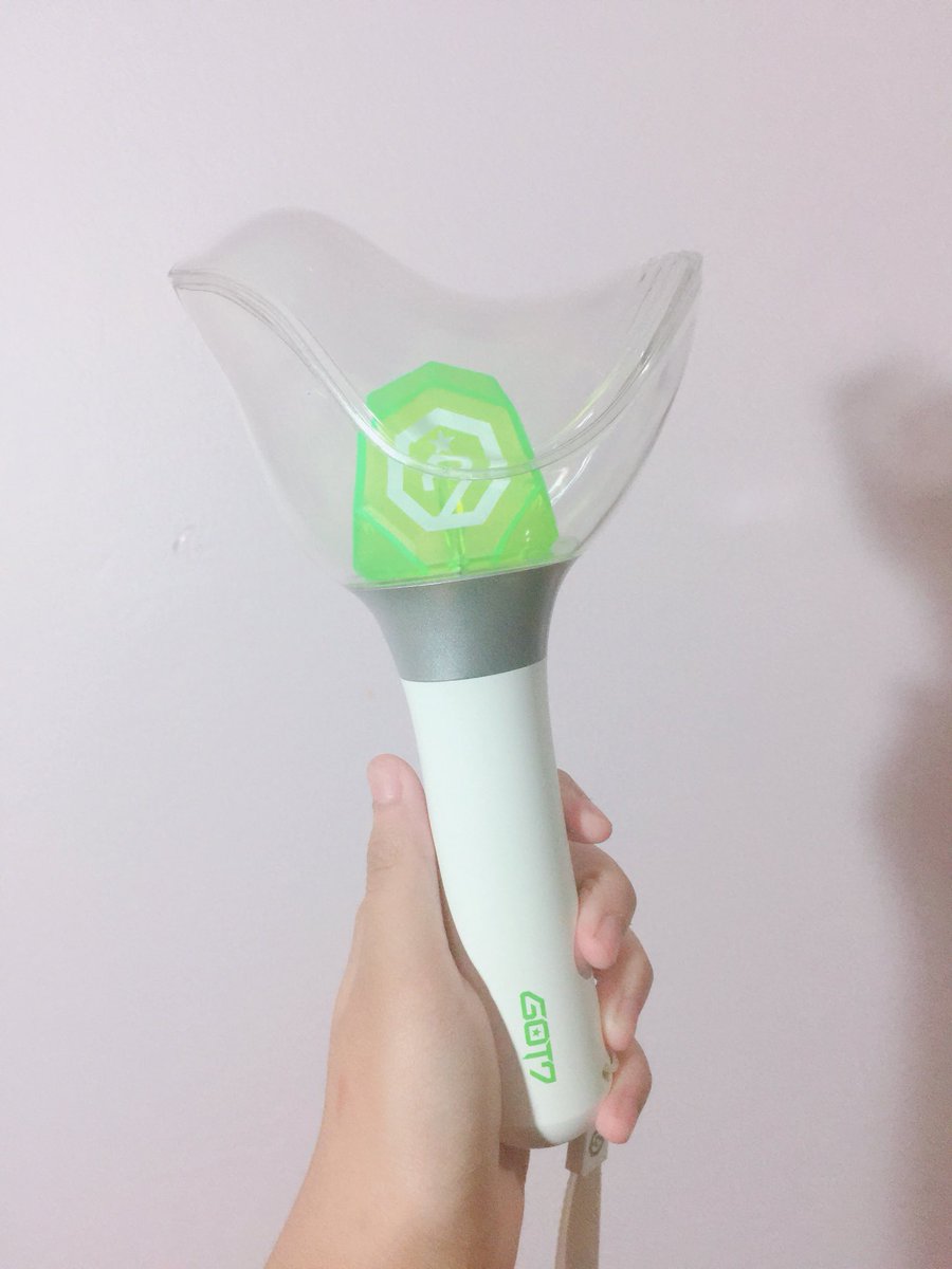 Kpopz0's tweet photo. อากาบง💚 [พร้อมส่ง]
-ราคา 1,300 บาท
-ลทบ.30 EMS 50 //นัดรับ:หาดใหญ่
-รับ ธนาคารกรุงเทพ,วอลเลต
-แถมถ่านให้ฟร�� 2 ก้อน
-กล่องมีตำหนิเล็กน้อย

สนใจเดมมาเล้ยยย❤️
#อากาบง #อากาบงพร้อมส่ง #ตลาดนัดgot7 #got7 #อากาเซ่ #สินค้าkpop

บงเริ่มหายากแล้วน้าา รีบๆมาเปย์เยยย💗 https://t.co/CElbvuJp78