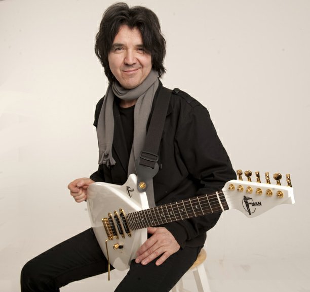 coug88's tweet photo. .@BeantownBeats New England rocker Charlie Farren talks Joe Perry Project, Farrenheit, Jon Butcher and much more on @BeatnEats https://t.co/fsuXHsKI61 https://t.co/ptmAfHLHWD