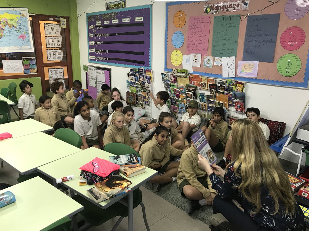 GCSPYPG5's tweet image. Reading carousel in Gr5 this morning as part of #gcsbookweek #behappybegcs @GCSPYPLANGUAGE @Jane_Gaughan