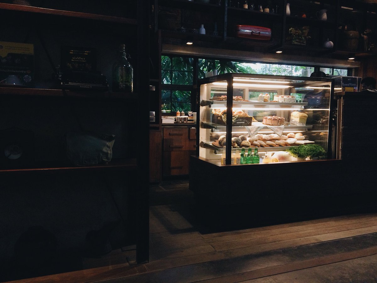 highestsniper's tweet photo. กลิ่นกาแฟ &amp; เสียงฝน
Pitta’s House https://t.co/7c6fUSzf2l