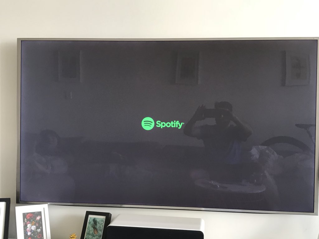 tburford's tweet photo. @SpotifyCares Frozen like this 🙄😫 tried uninstalling and resetting smart tv. Looks like you stopped supporting Samsung tizen? https://t.co/zpHwa1dijc