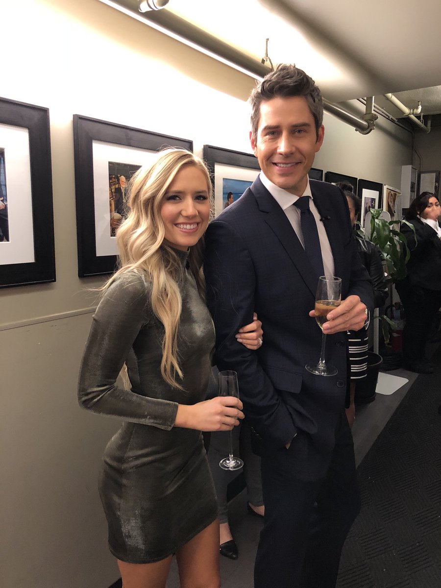 Arie Jr & Lauren Luyendyk - FAN Forum - General Discussion - Page 2 DXqk3pcX4AI1lKy