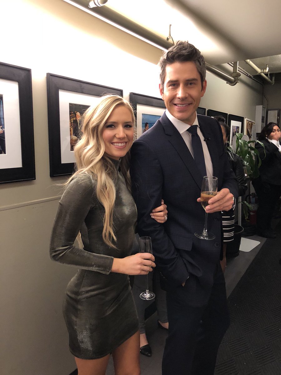 KIMMEL -  Arie Jr & Lauren Luyendyk - FAN Forum - General Discussion  - Page 2 DXqk3pcX4AI1lKy