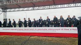 LG Chem, <a href="/BASF/">BASF</a> i <a href="/ToyotaMotorCorp/">Toyota Motor Corp.</a> podpiszą umowy na rządowe wsparcie. Najwyższy grant w historii idzie na zakład baterii do e-aut w Kobierzycach. Więcej w <a href="/puls_biznesu/">Puls Biznesu</a> pb.pl/rekordowy-gran…