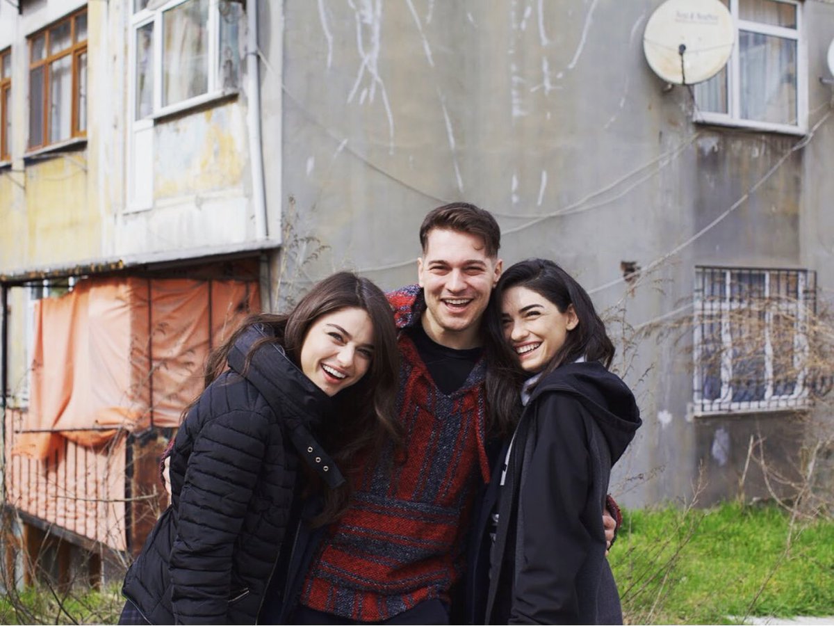 nneverrrmind's tweet photo. Ohaaa bunlar neee 😍😍 #AyçaAyşinTuran #ÇağatayUlusoy https://t.co/r5na0TQMJm