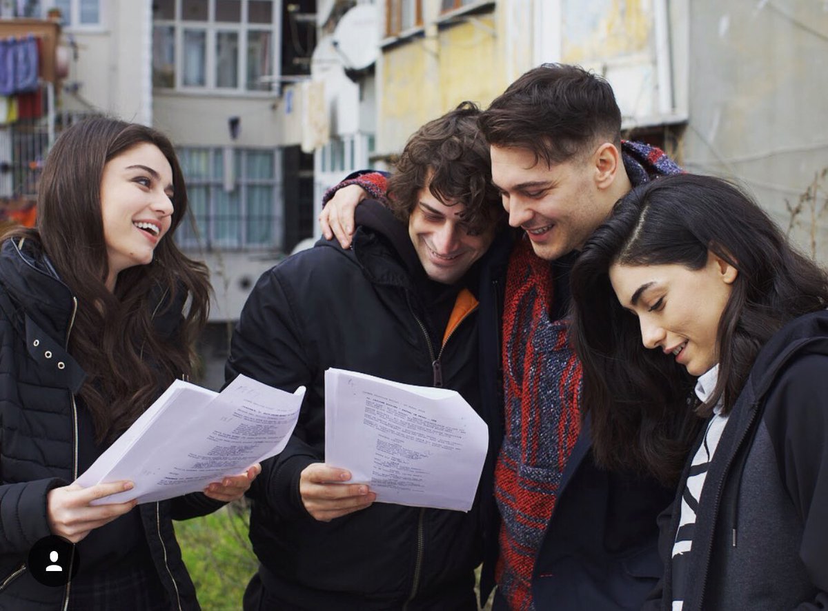 nneverrrmind's tweet photo. Ohaaa bunlar neee 😍😍 #AyçaAyşinTuran #ÇağatayUlusoy https://t.co/r5na0TQMJm