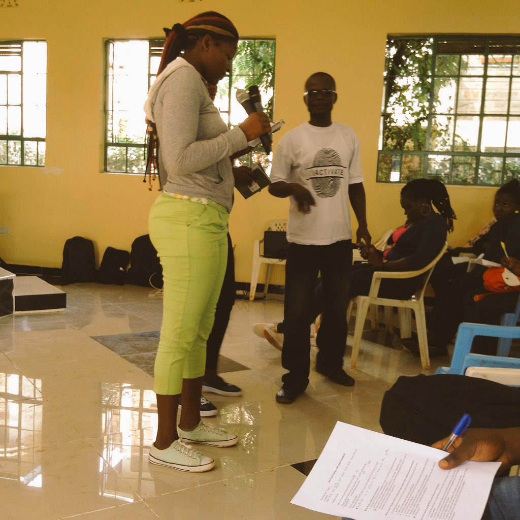 siasaplace's tweet photo. Reading the constitution. #Article56 #JIACTIVATE #SiayaCounty https://t.co/vOYIqwzdQW